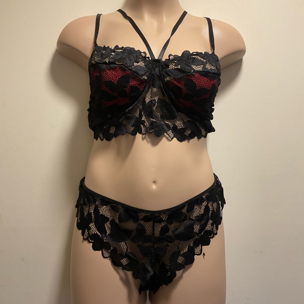 Black with Red underpadding Lingerie